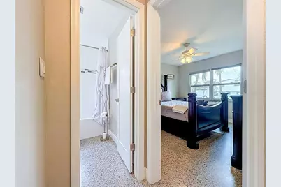 8723 Hickorywood Lane, Tampa, FL 33615 - Photo 41