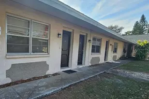 201 Northwest Jefferson Cir N, Saint Petersburg, FL 33702 - Photo 1