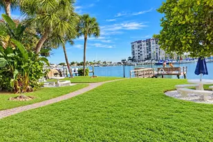 9715 Harrell Ave, Treasure Island, FL 33706 - Photo 9