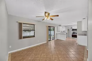 906 Cutler Dr, Seffner, FL 33584 - Photo 13