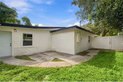 4216 N Sandalwood Circle, Tampa, FL 33617 - Photo 33