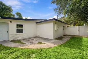 4216 N Sandalwood Cir, Tampa, FL 33617 - Photo 33