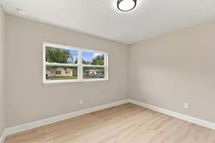 4216 N Sandalwood Cir, Tampa, FL 33617 - Photo 25