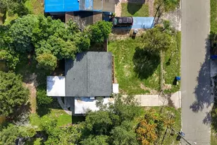 4216 N Sandalwood Cir, Tampa, FL 33617 - Photo 43