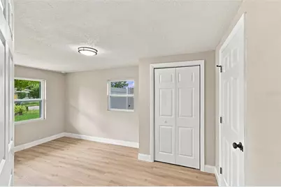 4216 N Sandalwood Circle, Tampa, FL 33617 - Photo 29