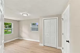 4216 N Sandalwood Cir, Tampa, FL 33617 - Photo 29