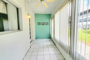 8555 112th St, Seminole, FL 33772 - Photo 17