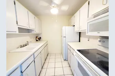 8555 112th Street #106, Seminole, FL 33772 - Photo 7