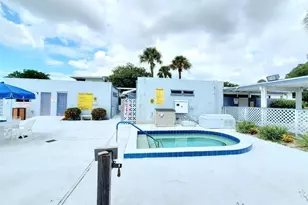 8555 112th St, Seminole, FL 33772 - Photo 19