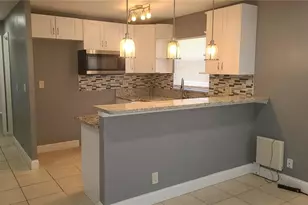 10704 N 15th St, Tampa, FL 33612 - Photo 3