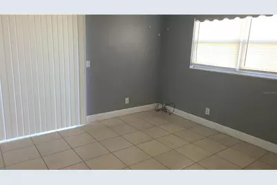 10704 N 15th Street #B, Tampa, FL 33612 - Photo 7