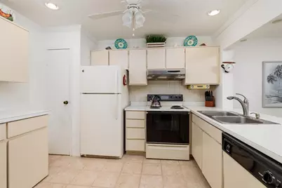 12300 Vonn Road #9205, Largo, FL 33774 - Photo 9