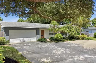 6675 Colony Dr S, Saint Petersburg, FL 33705 - Photo 1