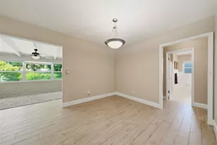 6675 Colony Dr S, Saint Petersburg, FL 33705 - Photo 25
