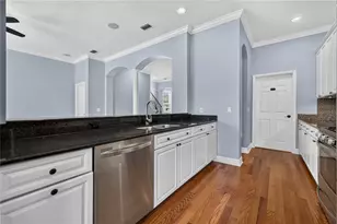 2908 Hansen Manor Ln, Tampa, FL 33611 - Photo 15