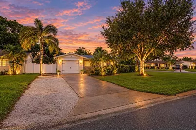 5601 15th Avenue N, Saint Petersburg, FL 33710 - Photo 1