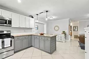 5601 15th Ave N, Saint Petersburg, FL 33710 - Photo 17