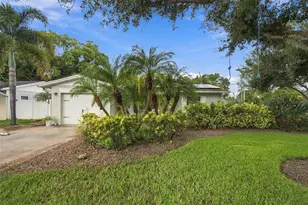 5601 15th Ave N, Saint Petersburg, FL 33710 - Photo 3