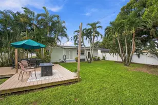 5601 15th Ave N, Saint Petersburg, FL 33710 - Photo 45