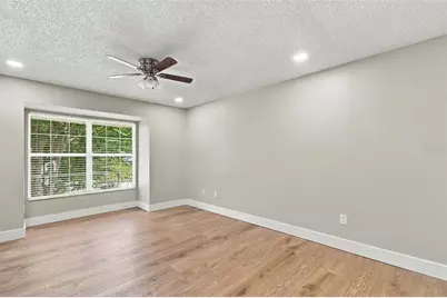 3118 Valley Oaks Drive, Tampa, FL 33618 - Photo 17