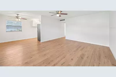 202 Bedford Trail #109, Sun City Center, FL 33573 - Photo 7