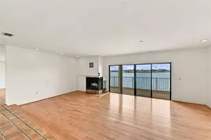 535 Haven Point Dr, Treasure Island, FL 33706 - Photo 7