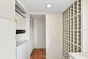 535 Haven Point Dr, Treasure Island, FL 33706 - Photo 27
