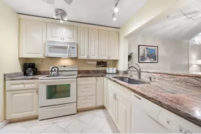 12300 Vonn Road #7106, Largo, FL 33774 - Photo 11