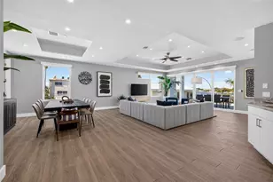 10209 Gulf Blvd, Treasure Island, FL 33706 - Photo 25