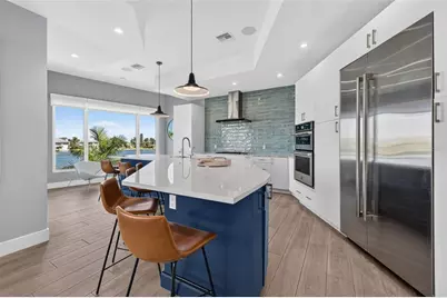 10209 Gulf Boulevard, Treasure Island, FL 33706 - Photo 17