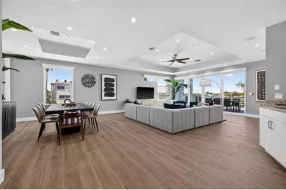 10209 Gulf Boulevard, Treasure Island, FL 33706 - Photo 9