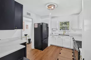 4601 Chancellor St NE, Saint Petersburg, FL 33703 - Photo 7