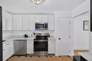 4601 Chancellor St NE, Saint Petersburg, FL 33703 - Photo 5