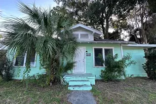 2320 5th St S, Saint Petersburg, FL 33705 - Photo 1