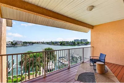 10071 Gulf Boulevard, Treasure Island, FL 33706 - Photo 23