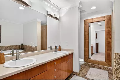 10071 Gulf Boulevard, Treasure Island, FL 33706 - Photo 25