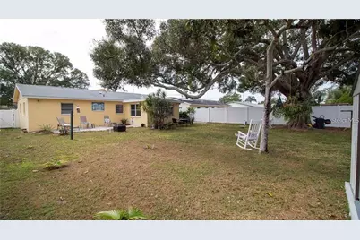 3925 15th Avenue N, Saint Petersburg, FL 33713 - Photo 19