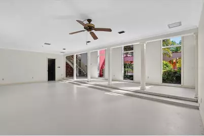 2278 Kings Point Drive, Largo, FL 33774 - Photo 9