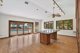 2278 Kings Point Dr, Largo, FL 33774 - Photo 17