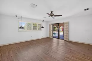 2278 Kings Point Dr, Largo, FL 33774 - Photo 27