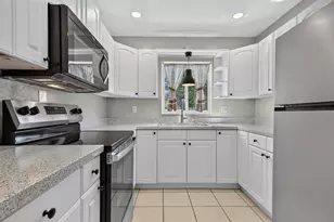 10840 50th Ave N, Saint Petersburg, FL 33708 - Photo 11