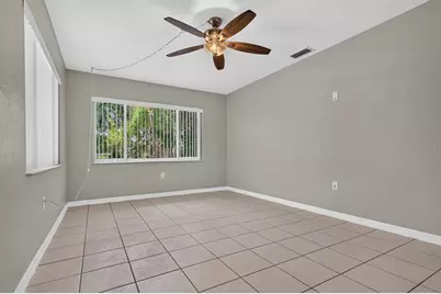 10840 50th Avenue N, Saint Petersburg, FL 33708 - Photo 7