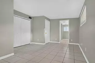 10840 50th Ave N, Saint Petersburg, FL 33708 - Photo 19