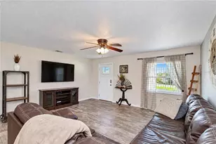735 Scott Lake Village S, Lakeland, FL 33813 - Photo 5