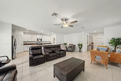 6300 Beverly Hills Drive, Zephyrhills, FL 33541 - Photo 7