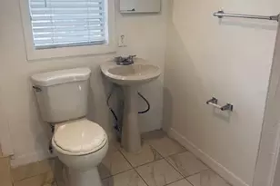 3711 N 35th St, Tampa, FL 33610 - Photo 23