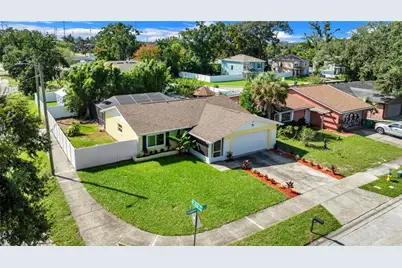 9602 Hidden Oaks Circle, Tampa, FL 33612 - Photo 1