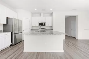 8952 Mississippi Run, Weeki Wachee, FL 34613 - Photo 13