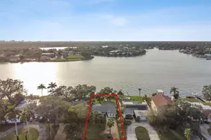 3618 Shore Acres Blvd NE, Saint Petersburg, FL 33703 - Photo 5