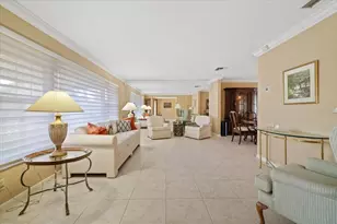 3104 Bluffs Dr, Largo, FL 33770 - Photo 9